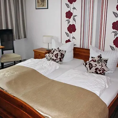 Forsthaus-ferienhotel Am Dobrock Отель Wingst